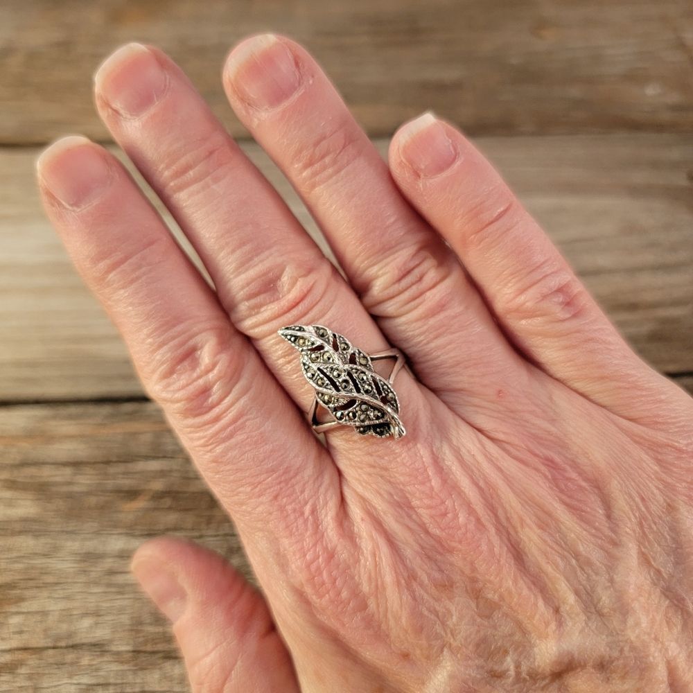 Sterling Extra Large Marcasite Leaf Statement Ring - image 6